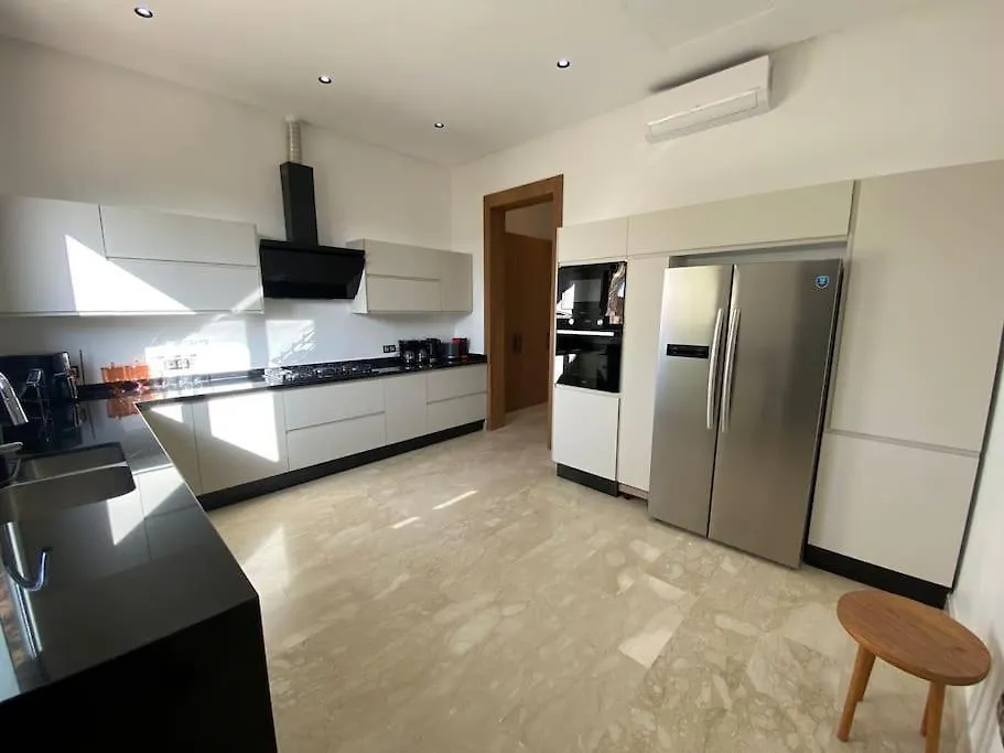 Sublime Villa Avec Ascenseur Piscine Chauffee 마라케시