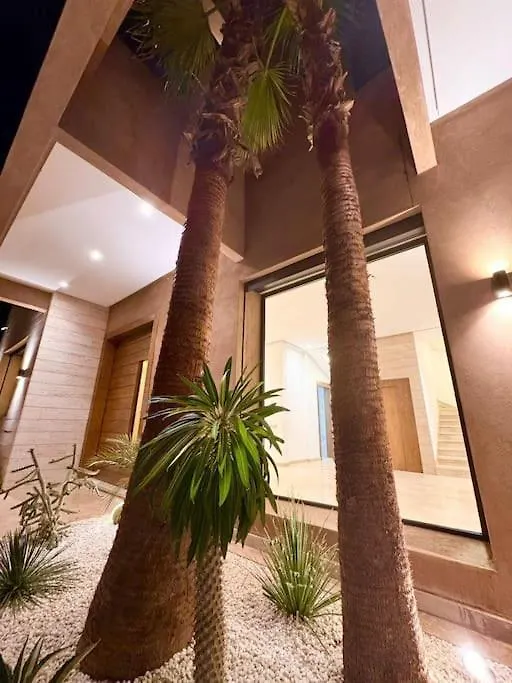 Sublime Villa Avec Ascenseur Piscine Chauffee 마라케시