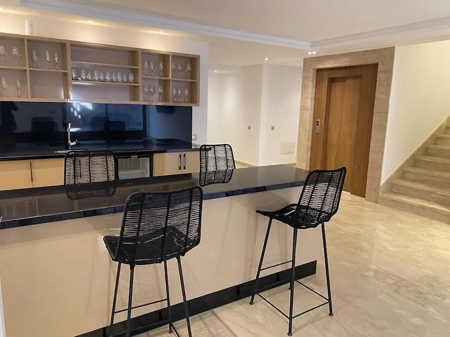 Sublime Villa Avec Ascenseur Piscine Chauffee 마라케시
