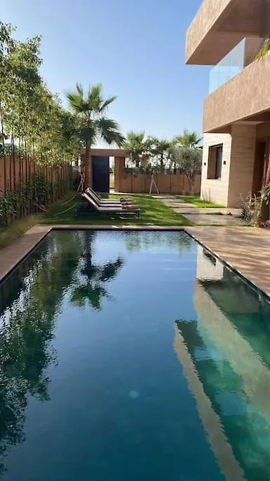 Sublime Villa Avec Ascenseur Piscine Chauffee 마라케시 모로코