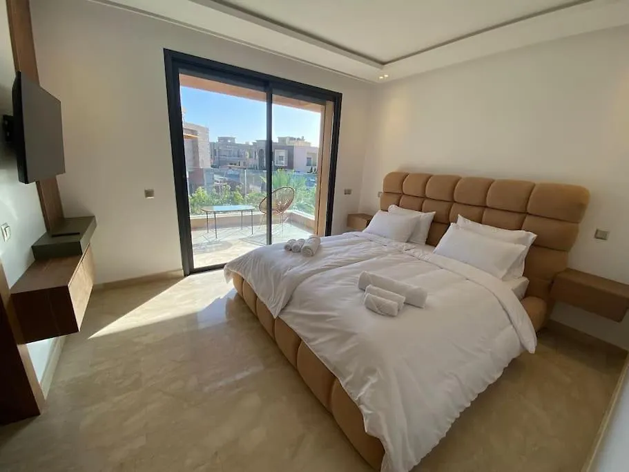 Sublime Villa Avec Ascenseur Piscine Chauffee 마라케시